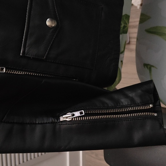 SANDRO Leather Jacket - Picture 3 of 9